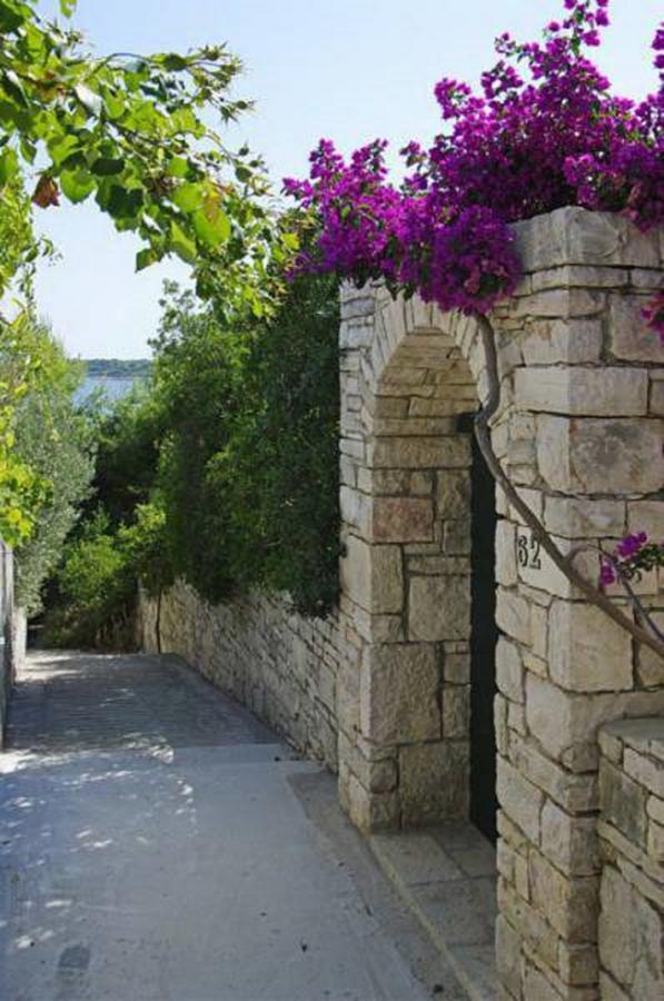 Villa Nova Vela Luka Esterno foto